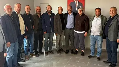 O muhtarlar bu kez de CHP'yi ziyaret etti!