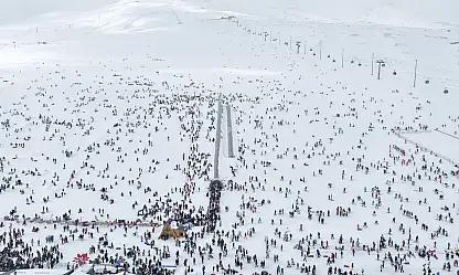 Erciyes'te kar kalınlığı kaç metreyi buldu?