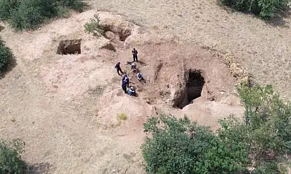 Fotokapanlı ve drone'lu operasyon: Bakın kaç metre kazmışlar!
