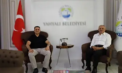 Kayseri'nin eski kaymakamından vefa! Ziyarete geldi
