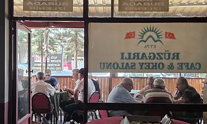 '10 oyunun 8'ini ben kazanırım' Kayseri'de okey iddiası