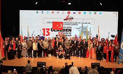 Kayseri'de 13 ülke tek ses oldu! Şiir şöleni yaşandı
