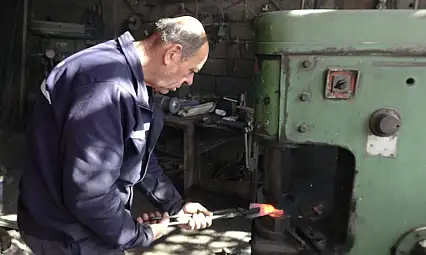 13 yaşında başladı 52 yıldır körük söndürmüyor