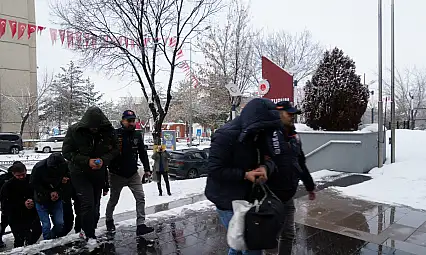 2 milyarlık vurgun iddiasında 56 kişi tutuklandı!