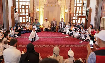 500 yıllık vasiyet gerçek oldu: Onlarca çocuğa unutulmaz şölen