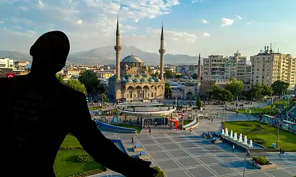 90'lı yılları sallayan isim Kayseri'ye geliyor! Bilet fiyatları 22 bin 500 TL'ye kadar yükseliyor