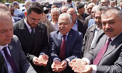 AK Parti Kayseri'de yoğun mesai