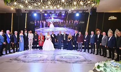 AK Parti Kayseri teşkilatı bu düğünde buluştu! Eski Bakan Özhaseki de katıldı