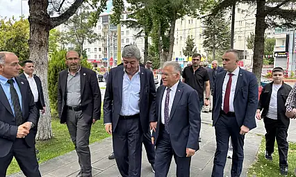 AK Parti'nin Talas buluşmasında dikkat çeken anlar