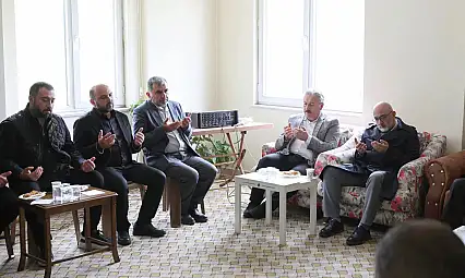 AK Partili başkana taziye ziyareti