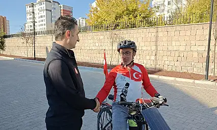'Asrın felaketi' anısına pedal çeviriyor