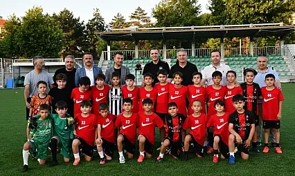 Atanur Aydın'dan gençlerle dikkat çeken buluşma!