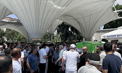 Ateş Kayseri'ye düştü: Yan yana toprağa verildiler