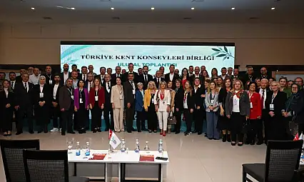 Balıkesir'de Kayseri konuşuldu! Büyükkılıç o dönemi hatırlattı