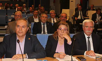 Başkan acı haberi Meclis'te öğrendi