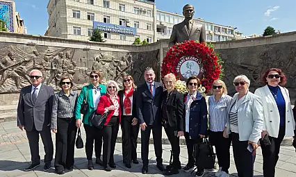 Başkan Akın'dan kontenjan tepkisi: 'Eczacılık Fakültesi açılışları durdurulmalı'