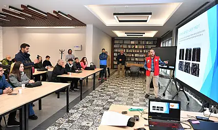 Başkan Büyükkılıç'tan o akademiye ziyaret!