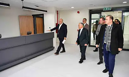 Kayseri'de başkandan yerinde inceleme! Yeni bakım merkezini ziyaret etti