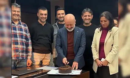 Başkan Çolakbayrakdar'a sürpriz!