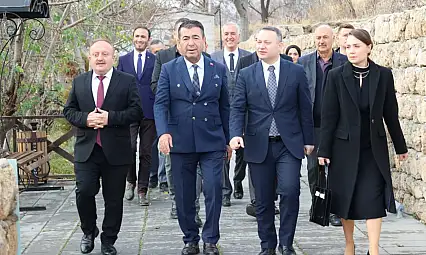 Başkan Metin öğretmenlerle buluştu