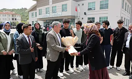 Başkan Özdoğan öğrencilerle bir araya geldi: Kariyer Günleri Buluşması!