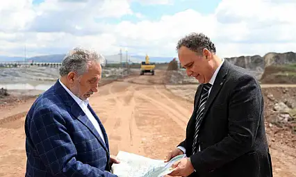 Başkan Yalçın yol çalışmalarını denetledi