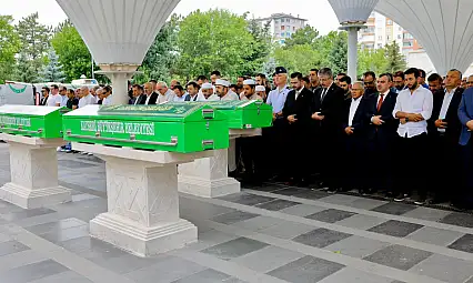 Başkanlardan Tümgüç'e son görev: Cenaze namazını kıldılar...