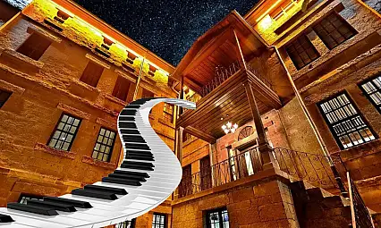 Bir yıllık çalışmanın karşılığı sahnede: Talas'ta gençlerden başarılı performans