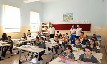 Bünyan'da öğrencilere kırtasiye desteği!