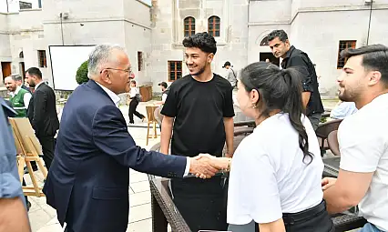 Büyükkılıç'tan övgü: 'İyi ki varsınız'