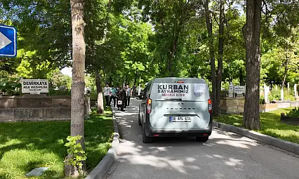 Büyükşehir'den Kurban Bayramı'nda mezarlıklarda vatandaşa hizmet