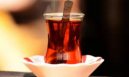 Çay içen herkesi ilgilendiriyor: 3 markada yasaklı boya çıktı