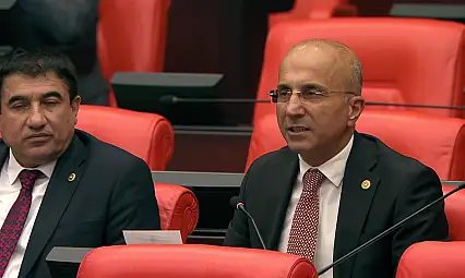 CHP'li Aşkın Genç o mahalleyi meclise taşıdı