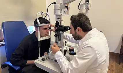 Çocuklarda göz kaşımasına dikkat: Uzmanı kornea hastalığı riskine karşı uyardı!