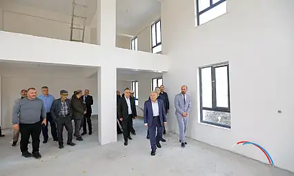 Depremde yıkılan cami yeniden inşa edildi
