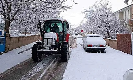 Develi'de kar 10 santime ulaştı