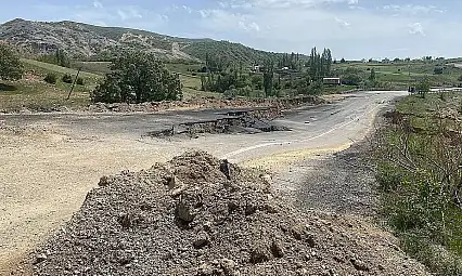 Dikkat! Çökme nedeniyle kapanan yolun alternatifi de kapandı!