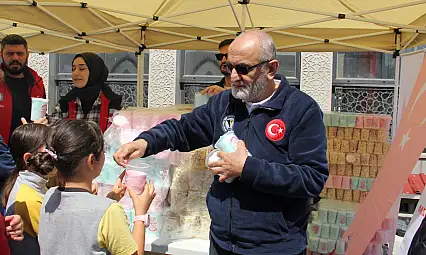 Emekli oldu bırakamadı: Kayseri'de gönüllü olarak çalışıyor!