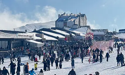 Erciyes'te hafta sonu manzara şaşırtmadı! Doldu taştı