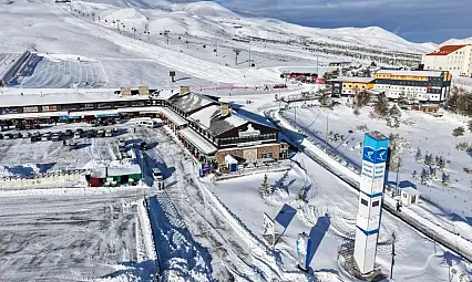 Erciyes'te hareketlilik başladı! Karnesini alan koştu