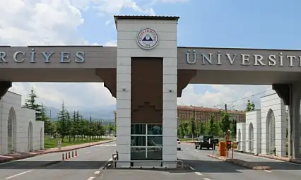 Erciyes Üniversitesinden İtalya'da gururlandıran birincilik!