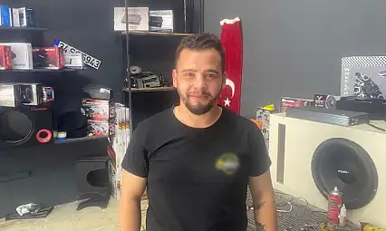 Erkekler sınıfta kaldı! Aracın temizliği günler aldı