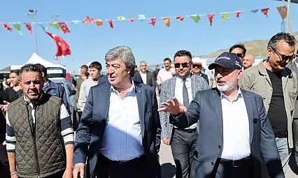 Erkilet'te kurban mesaisi: Başkan Çolakbayrakdar ve Milletvekili Ataş sahada