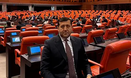 Ersoy, Sarız'daki afet konutlarını Bakan'a sordu