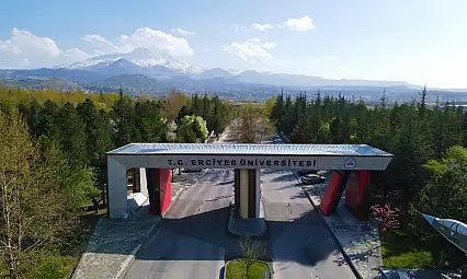 ERÜ'de park yeri arayanlara müjde: Yeni otopark açıldı!