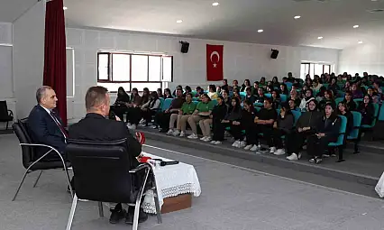 Rektör Fatih Altun'dan gençlere kariyer tavsiyeleri