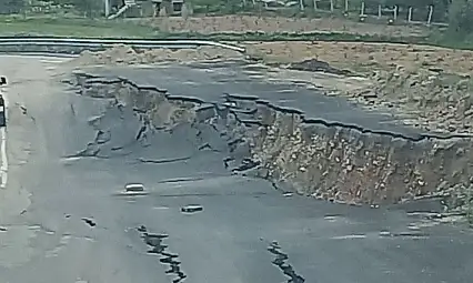 Eski Belediye Başkanı'ndan isyan! 50 metrelik yol hala neden yapılmadı?