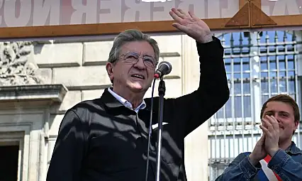 Fransa seçimleri öncesi Kayseri'den sürpriz destek