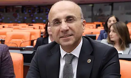 Genç, Akkışla'daki sorunu Meclise taşıdı!