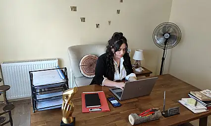 'Gerçek hayattaki sorumluluklar erteleniyor'